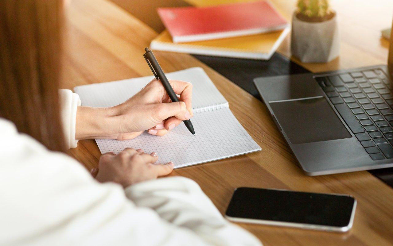 Comparatif 2025 des applications IA pour prise de notes professionnelle