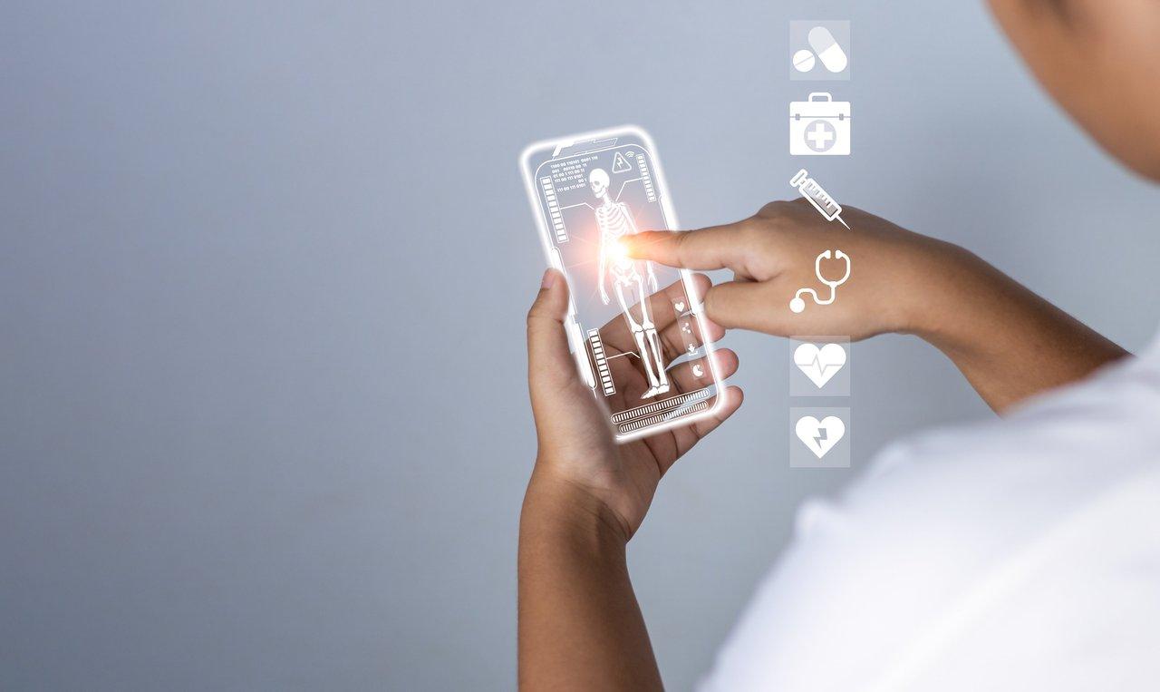 Interface d'une application médicale 3D intégrant vidéo anatomique et QCM certifiés pour une rentrée 2025 efficace.